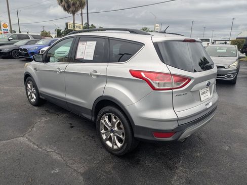 Used 2016 Ford Escape SE w/ SE Leather Comfort Package FWD image 5