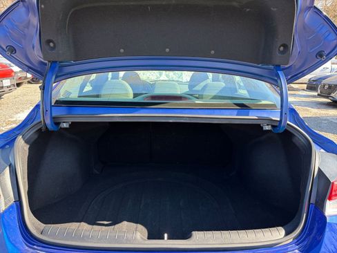 Used 2025 Hyundai Elantra SEL image 30