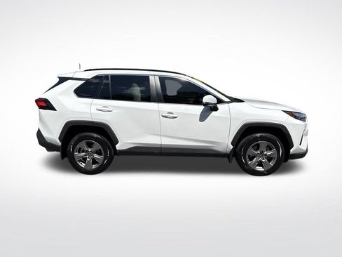 Used 2024 Toyota RAV4 XLE FWD image 4