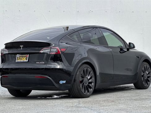 Used 2020 Tesla Model Y Performance image 4