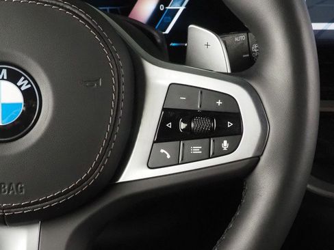 Used 2026 BMW X5 sDrive40i image 25