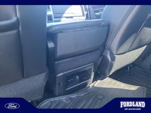 Used 2014 RAM 1500 Laramie AWD/4WD image 32