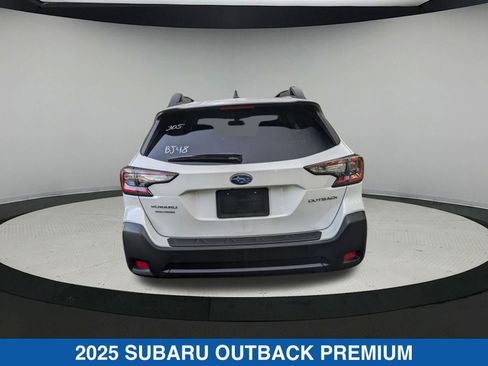 Certified 2025 Subaru Outback Premium image 9