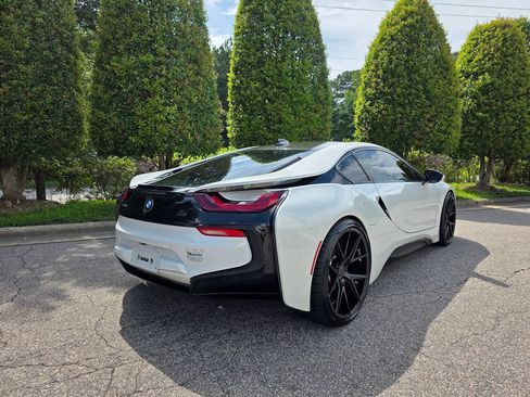 Used 2017 BMW i8 AWD/4WD image 7