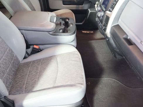Used 2017 RAM 1500 Big Horn AWD/4WD image 50