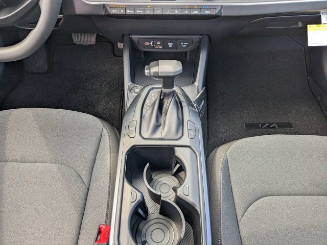 New 2026 Kia K4 FWD image 19