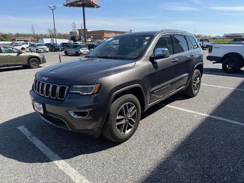 Used 2019 Jeep Grand Cherokee Limited w/ Luxury Group II RWD image 3