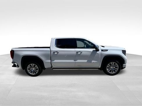 Used 2023 GMC Sierra 1500 Denali AWD/4WD image 4