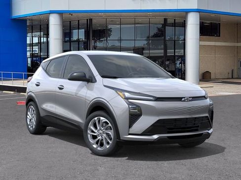 New 2027 Chevrolet Bolt LT FWD image 7