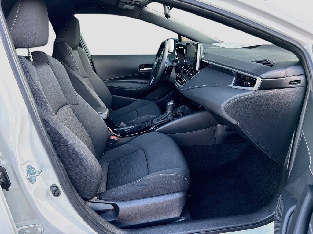 Used 2022 Toyota Corolla SE w/ Carpet Mat Package (TMS) FWD image 19
