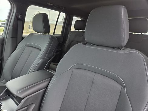 New 2026 Jeep Grand Cherokee Laredo X RWD image 25