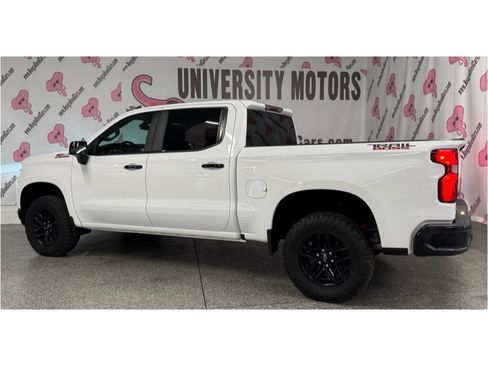Used 2021 Chevrolet Silverado 1500 LT Trail Boss w/ Bed Protection Package image 14