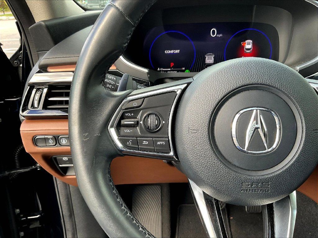 Used 2023 Acura MDX w/ Technology Package AWD/4WD image 13