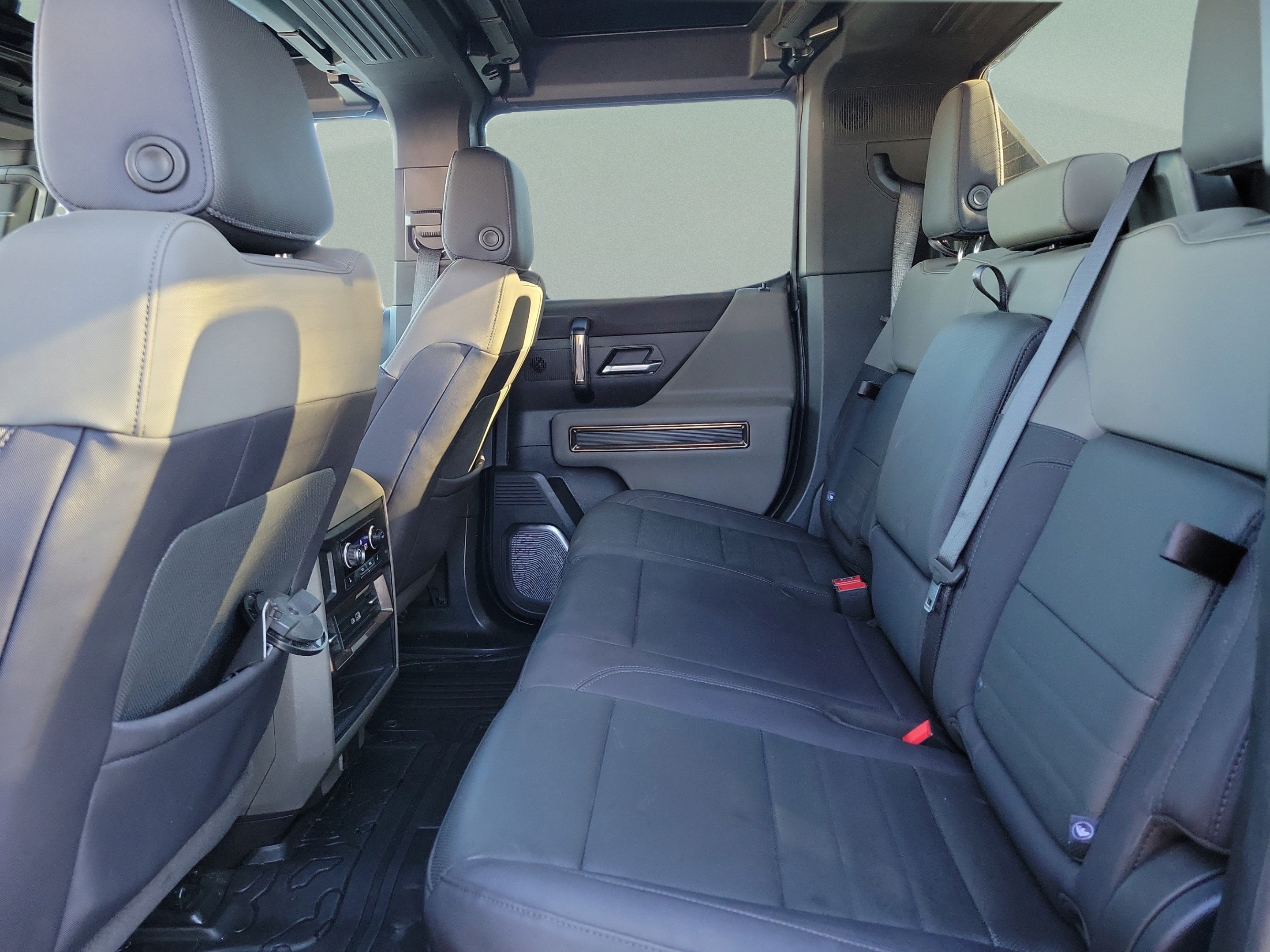 Used 2025 GMC Hummer EV 2X AWD/4WD image 6