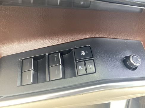 Used 2020 Toyota Highlander Platinum image 13