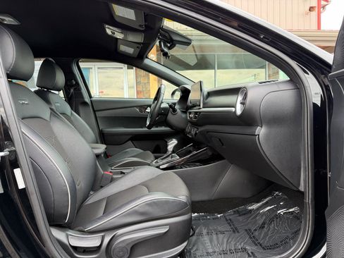 Used 2023 Kia Forte GT-Line w/ GT-Line Technology Package image 21