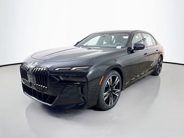 Used 2026 BMW 760i xDrive AWD/4WD image 3