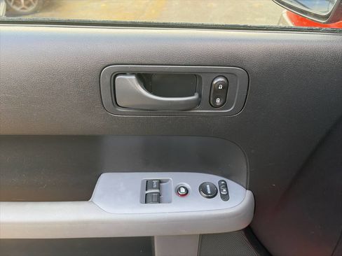 Used 2005 Honda Element EX image 18