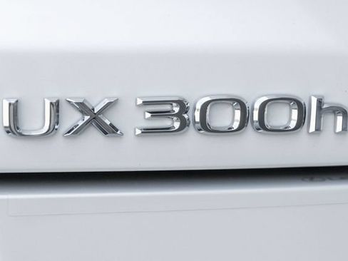 Used 2025 Lexus UX 300h FWD w/ Accessory Package (Z2) image 6