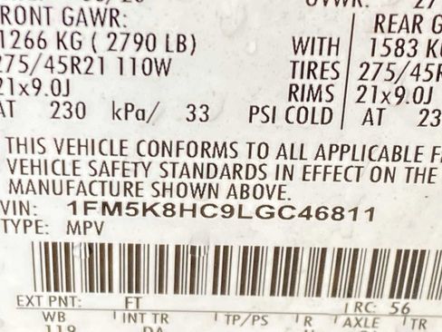 Used 2020 Ford Explorer Platinum w/ Premium Technology Package image 30