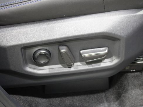 Used 2026 Toyota Sequoia Platinum image 38