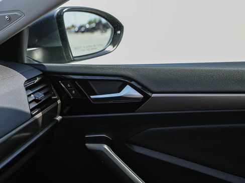 Used 2019 Volkswagen Jetta SEL Premium FWD image 21