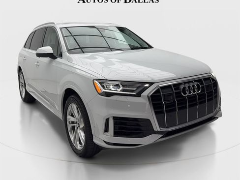 Used 2022 Audi Q7 3.0T Premium Plus w/ Premium Plus Package AWD/4WD image 2