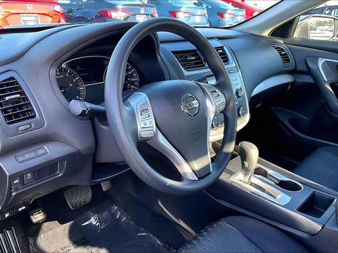 Used 2017 Nissan Altima 2.5 S w/ Power Driver Seat Package FWD image 17