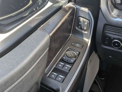 Certified 2025 Ford F350 Lariat w/ Lariat Ultimate Package AWD/4WD image 19