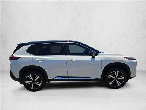 Used 2023 Nissan Rogue Platinum w/ Platinum Premium Package FWD image 4