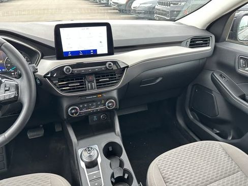 Used 2021 Ford Escape SE w/ Cold Weather Package image 14