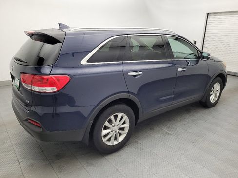 Used 2018 Kia Sorento FWD image 10