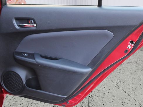 Used 2018 Toyota Prius Prime Plus image 36