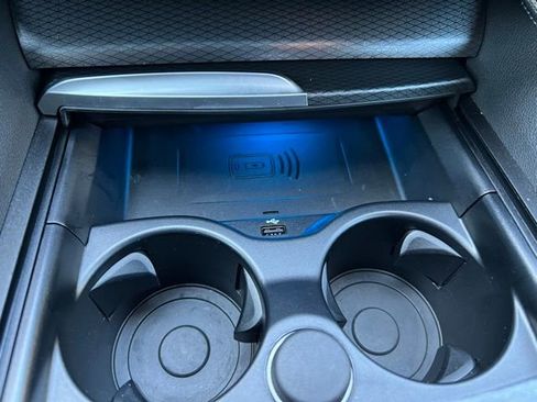 Used 2023 BMW 530e xDrive w/ Executive Package image 25