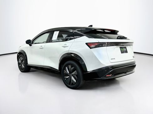 Used 2023 Nissan Ariya AWD image 5