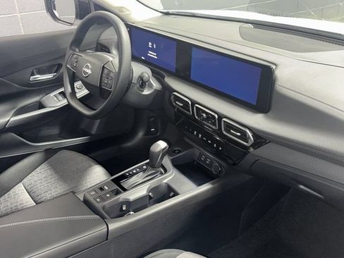 Used 2026 Nissan Sentra SV w/ Floor Mat Package FWD image 9