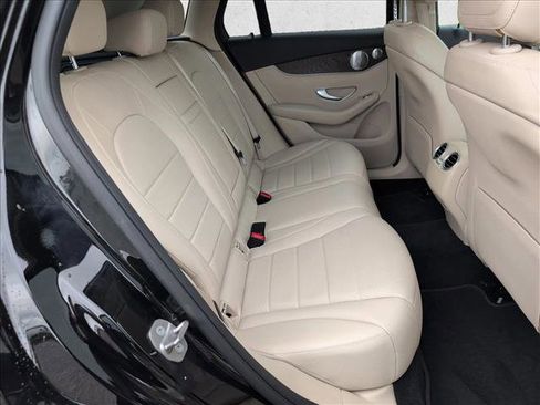 Used 2019 Mercedes-Benz GLC 350e 4MATIC image 22