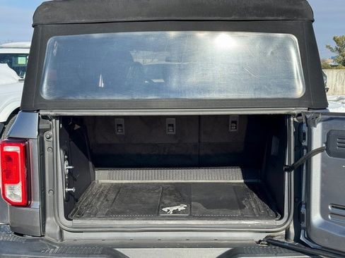 Used 2022 Ford Bronco Black Diamond image 18