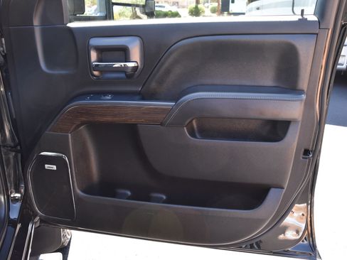 Used 2019 GMC Sierra 2500 Denali AWD/4WD image 26