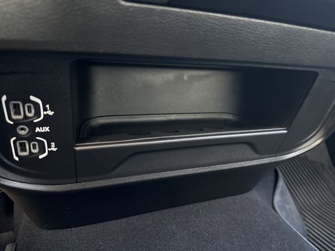 Used 2024 RAM 2500 Tradesman w/ Chrome Appearance Group image 16