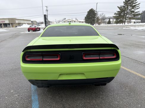 Used 2019 Dodge Challenger R/T Scat Pack image 4
