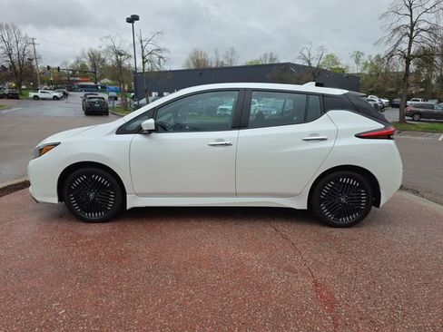 Used 2024 Nissan Leaf SV Plus FWD image 2