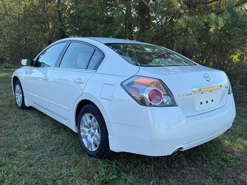 Used 2010 Nissan Altima 2.5 S image 10