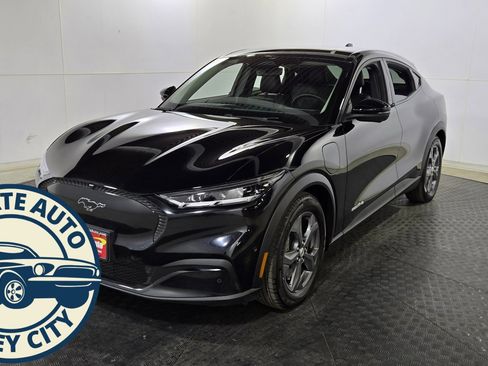 Used 2021 Ford Mustang Mach-E Select w/ Comfort/Technology Package image 3