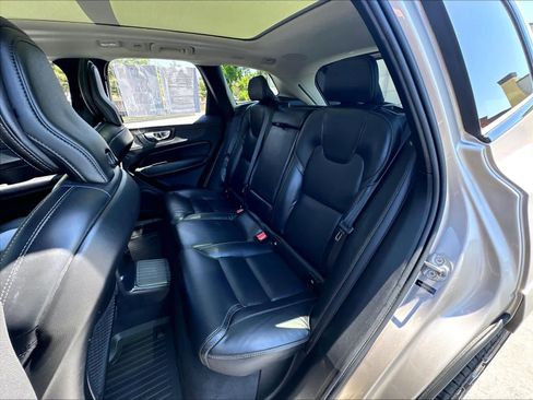 Used 2024 Volvo XC60 T8 Ultimate w/ Protection Package Premier AWD/4WD image 29