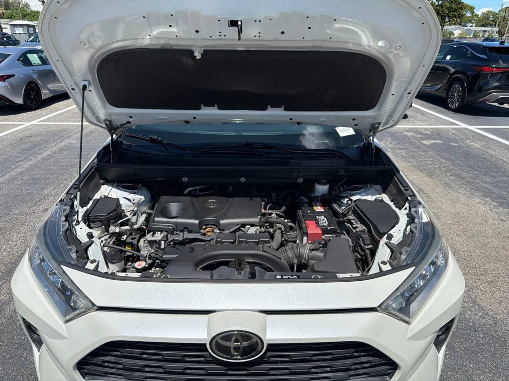 Used 2021 Toyota RAV4 XLE Premium FWD image 21