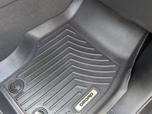 Used 2024 Jeep Grand Cherokee Limited image 5