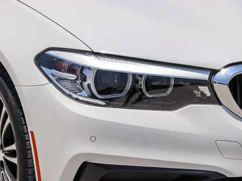 Used 2019 BMW 530i RWD image 4