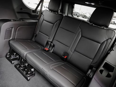 New 2026 GMC Yukon XL Denali image 21