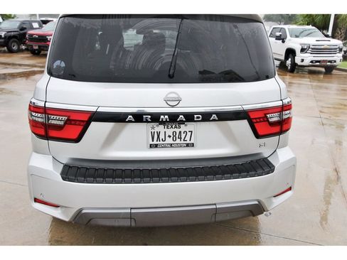 Used 2023 Nissan Armada SL RWD image 7